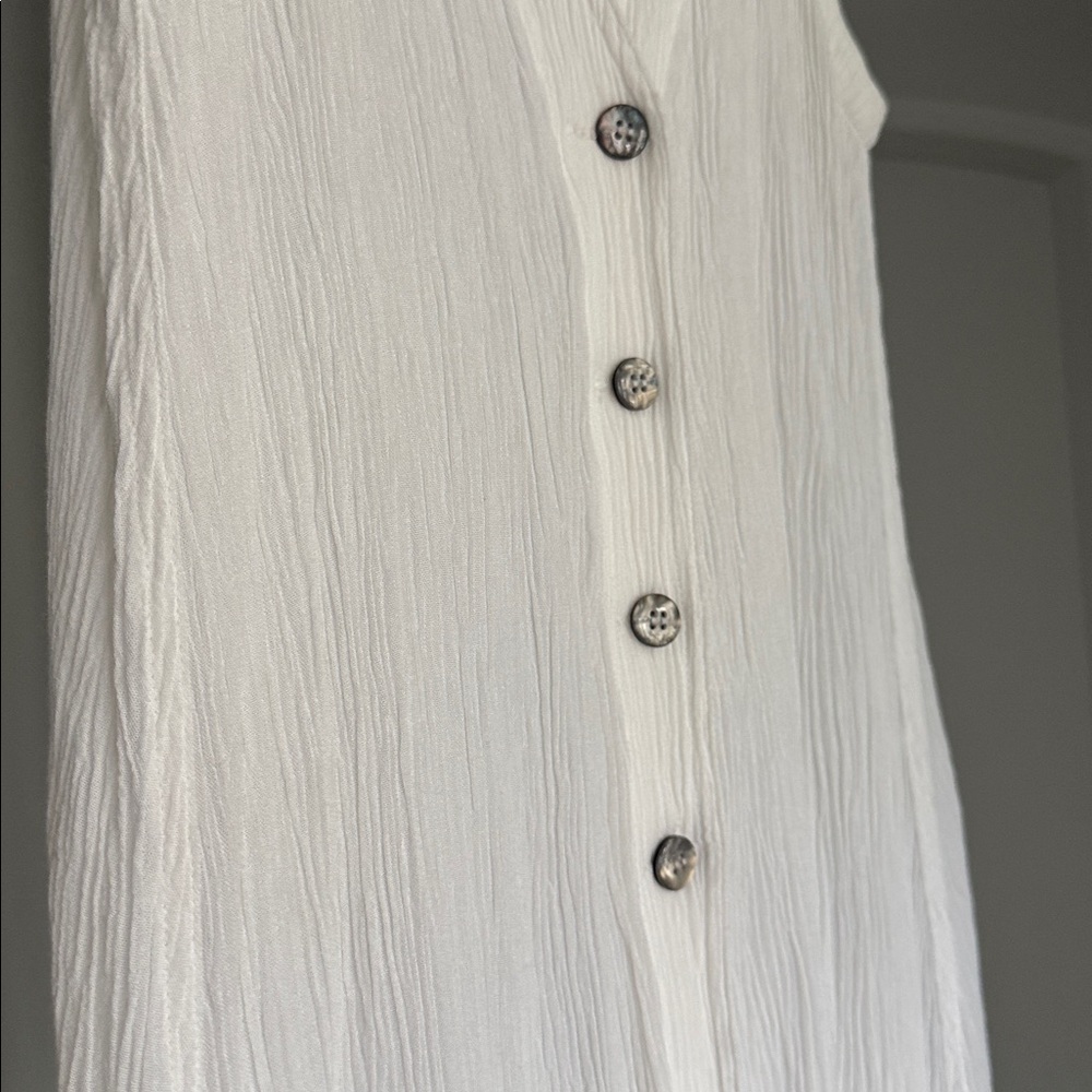 White Sleeveless Button-Down Dress - Picture 5 of 10